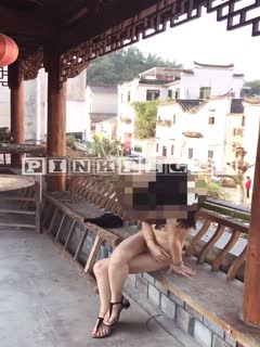 唯美MV风格露出达人萍萍系列第3部旅游景区内的无限挑逗}