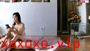 母子乱伦-妈妈被无套内射操的哇哇叫}