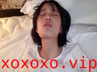 强迫少女学生做爱并录像！不听话的话就曝光！只能乖乖被肏}